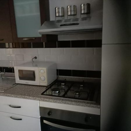 Modular King Suite - Intera Suite Vicino Aeroporto E Fiera Di Roma Fiumicino Luaran gambar