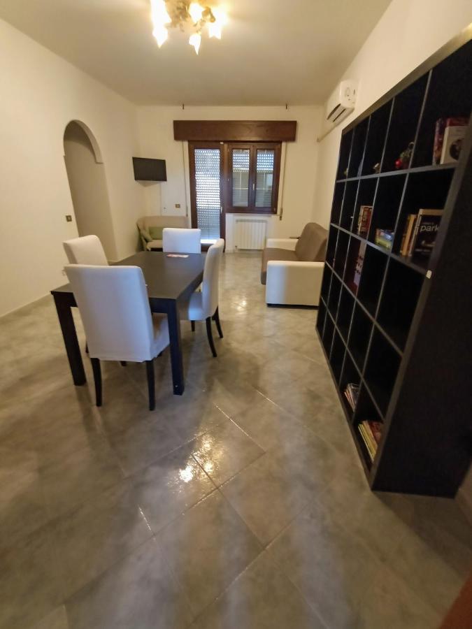 Modular King Suite - Intera Suite Vicino Aeroporto E Fiera Di Roma Fiumicino Luaran gambar