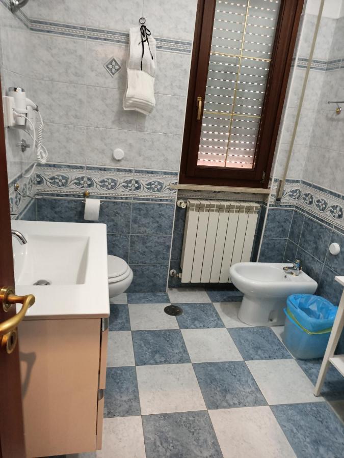 Modular King Suite - Intera Suite Vicino Aeroporto E Fiera Di Roma Fiumicino Luaran gambar