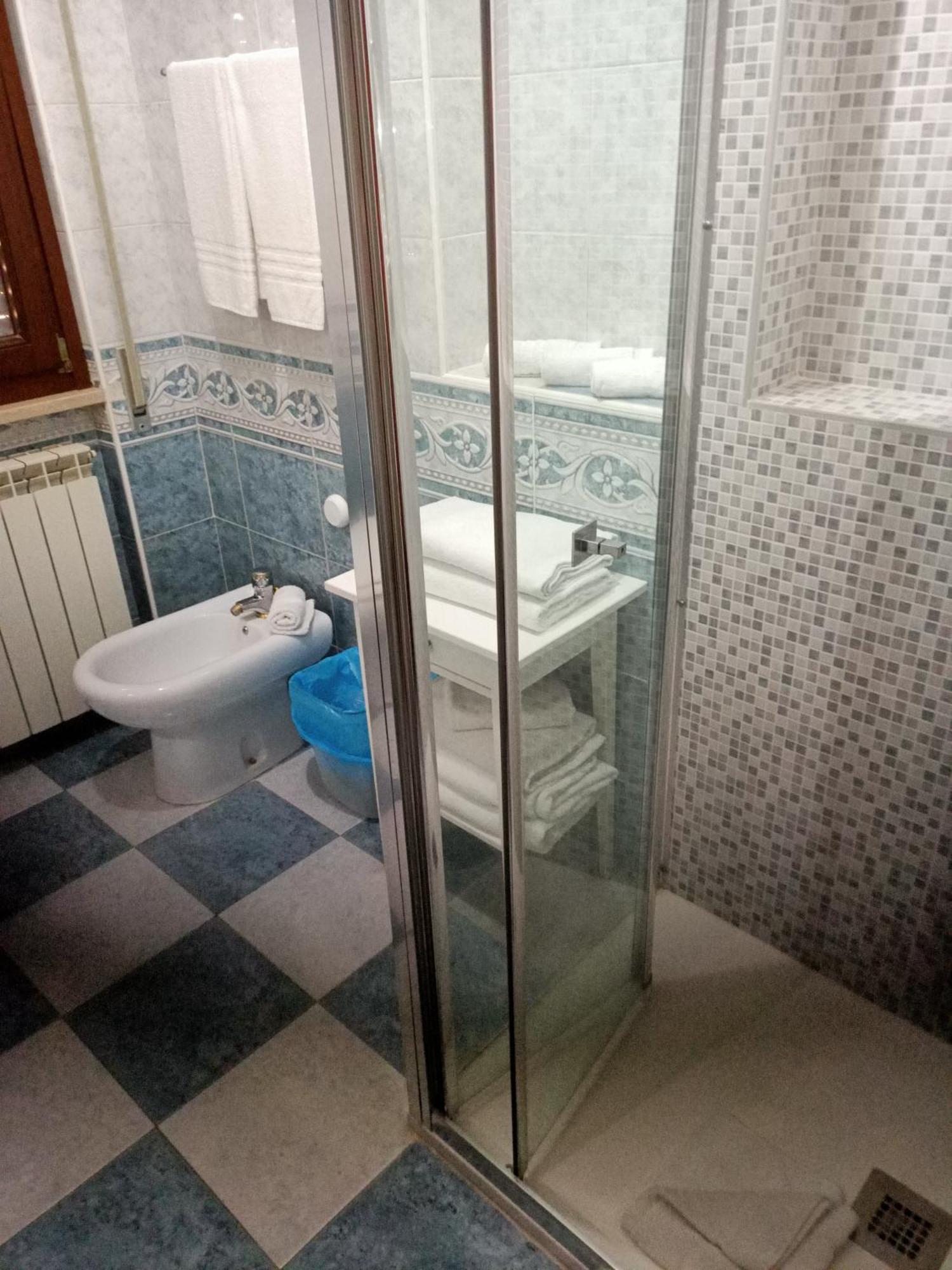 Modular King Suite - Intera Suite Vicino Aeroporto E Fiera Di Roma Fiumicino Luaran gambar